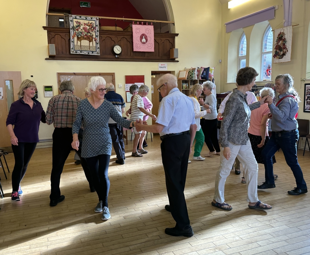 Leyland Folk Dance Club - Friends of English Dance